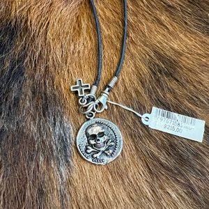 King Baby medallion necklace NWT